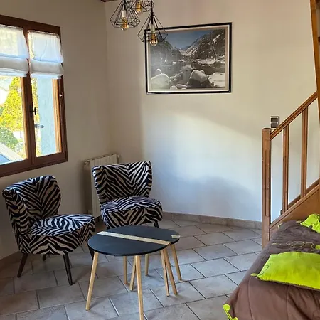 Léaya Сasa de vacaciones Esterre